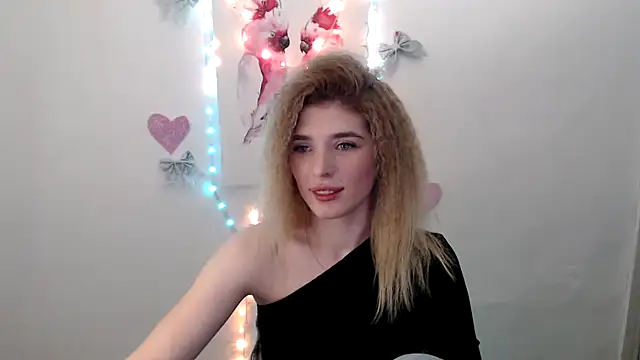 JuiceLips   online show from November 2025 01:25:02 PM