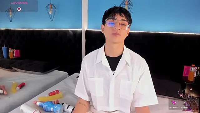 AleAurarashi online show from September 2025 04:12:02 AM