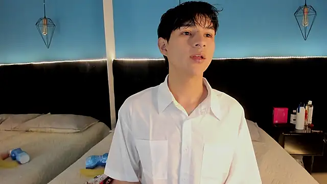 AleAurarashi online show from September 2025 11:43:01 AM