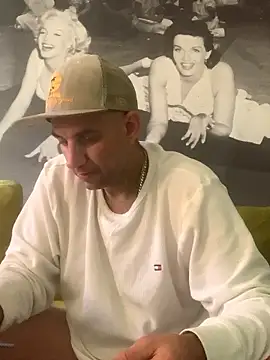 Hothotboyg online show from January 2026 10:58:02 PM