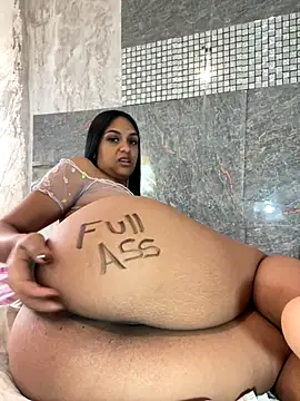 Snapshot of Messy-diana21 chatting on December 2025 06:34:01 PM Messy-diana21 online show from December 2025 06:34:01 PM