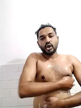 avi007p online show from December 2025 02:32:02 PM