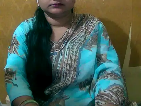 Snapshot of Saniya_K chatting on September 2025 03:35:02 PM Saniya K online show from September 2025 03:35:02 PM