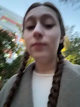 Snapshot of FroggyAnna chatting on October 2025 03:12:02 PM FroggyAnna online show from October 2025 03:12:02 PM