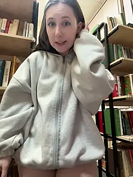 FroggyAnna online show from April 2026 06:12:02 PM