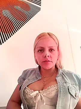 Alanna Grays online show from December 2025 01:38:02 PM