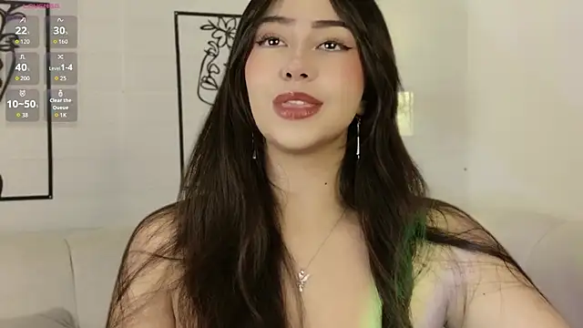 Snapshot of VioletBlacke_ chatting on May 2026 02:13:01 PM VioletBlacke online show from May 2026 02:13:01 PM