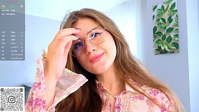 Orivienne online show from September 2025 06:38:01 AM