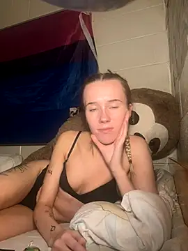 DollBabyy online show from October 2025 10:11:01 PM