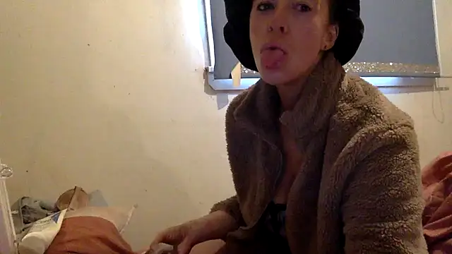 Snapshot of Bellababexox_ chatting on October 2025 02:51:01 PM Bellababexox online show from October 2025 02:51:01 PM