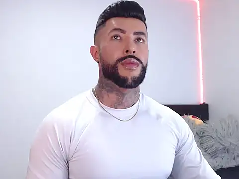 Snapshot of andrea_de_lucaa chatting on September 2025 04:45:01 AM andrea de lucaa online show from September 2025 04:45:01 AM