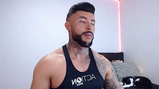 Snapshot of andrea_de_lucaa chatting on September 2025 03:52:01 AM andrea de lucaa online show from September 2025 03:52:01 AM