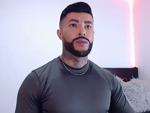 Snapshot of andrea_de_lucaa chatting on October 2025 02:44:01 AM andrea de lucaa online show from October 2025 02:44:01 AM