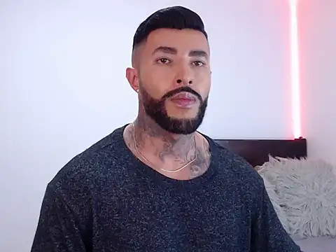 Snapshot of andrea_de_lucaa chatting on October 2025 02:12:02 AM andrea de lucaa online show from October 2025 02:12:02 AM