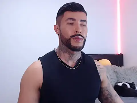 andrea de lucaa online show from November 2025 03:49:02 AM