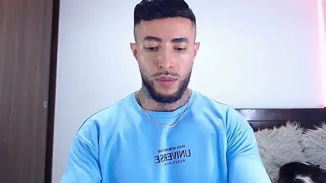 andrea de lucaa online show from December 2025 02:40:02 AM