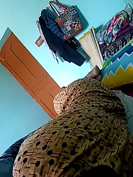 Snapshot of maddy3108 chatting on March 2026 04:26:01 AM maddy3108 online show from March 2026 04:26:01 AM