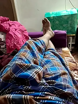 Snapshot of maddy3108 chatting on April 2026 12:57:01 AM maddy3108 online show from April 2026 12:57:01 AM