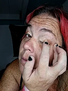 Snapshot of Courdles chatting on September 2025 09:42:02 AM Courdles online show from September 2025 09:42:02 AM