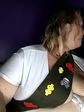 Snapshot of Courdles chatting on September 2025 05:18:01 PM Courdles online show from September 2025 05:18:01 PM