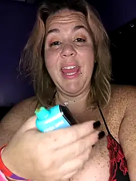 Snapshot of Courdles chatting on October 2025 06:43:02 AM Courdles online show from October 2025 06:43:02 AM