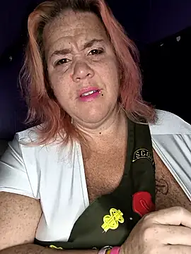 Snapshot of Courdles chatting on October 2025 08:59:01 AM Courdles online show from October 2025 08:59:01 AM