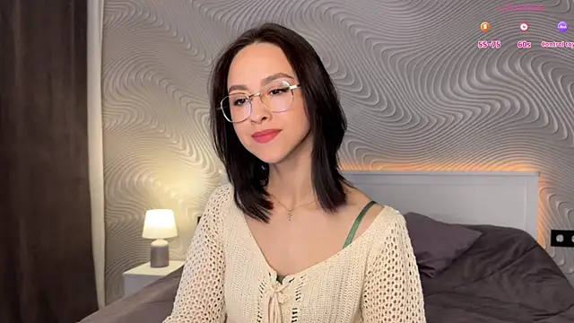 Snapshot of MiaSweetasHoney chatting on May 2026 07:15:02 AM MiaSweetasHoney online show from May 2026 07:15:02 AM