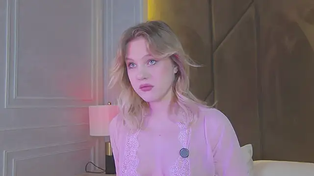 Snapshot of CaitlinSugar chatting on March 2026 05:24:02 AM CaitlinSugar online show from March 2026 05:24:02 AM