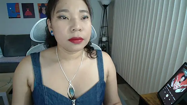 Snapshot of SHEILYN_ chatting on June 2026 04:50:01 AM SHEILYN online show from June 2026 04:50:01 AM