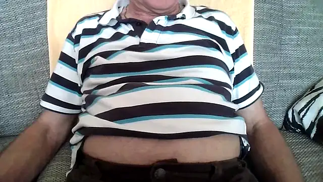 velikifant7 online show from February 2026 02:40:02 PM