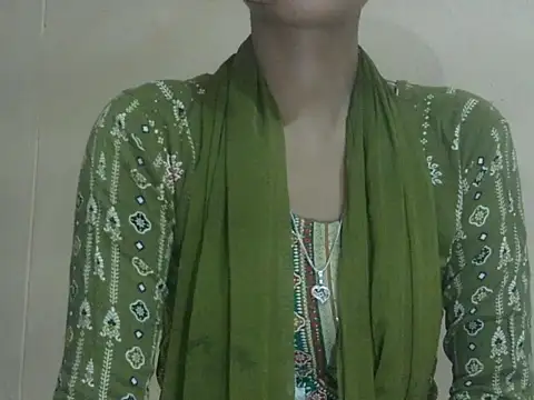 Snapshot of Nura7 chatting on April 2026 06:21:01 PM Nura7 online show from April 2026 06:21:01 PM