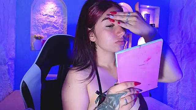 Snapshot of Sophia_tf chatting on March 2026 03:01:02 AM Sophia tf online show from March 2026 03:01:02 AM