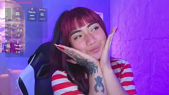 Snapshot of Sophia_tf chatting on April 2026 03:06:01 AM Sophia tf online show from April 2026 03:06:01 AM