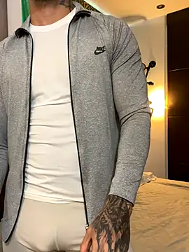 Tomy maylon online show from October 2025 04:48:01 PM