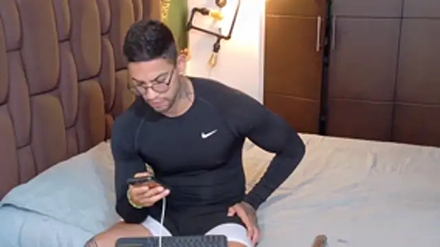 Tomy maylon online show from November 2025 03:28:01 AM