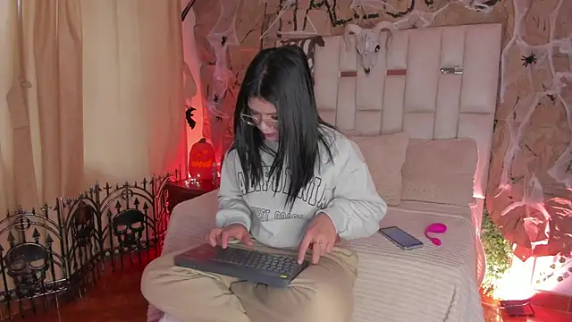 Snapshot of Jade_Nmm chatting on October 2025 12:06:01 PM Jade Nmm online show from October 2025 12:06:01 PM