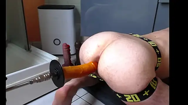 Just2Try online show from April 2026 06:02:01 PM