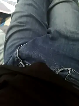 Snapshot of Alextran1002 chatting on September 2025 07:20:01 AM Alextran1002 online show from September 2025 07:20:01 AM