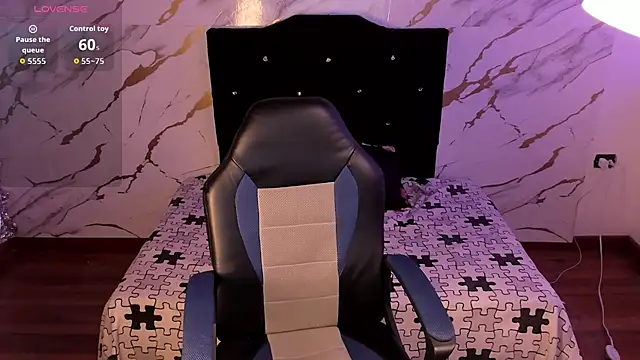 Snapshot of owen_sexy25 chatting on October 2025 07:42:02 PM owen sexy25 online show from October 2025 07:42:02 PM