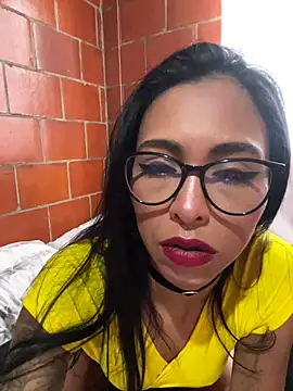 Emma  cumlovee online show from October 2025 01:10:02 PM