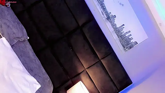 Snapshot of Ana_Paaula23 chatting on October 2025 01:27:02 AM Ana Paaula23 online show from October 2025 01:27:02 AM