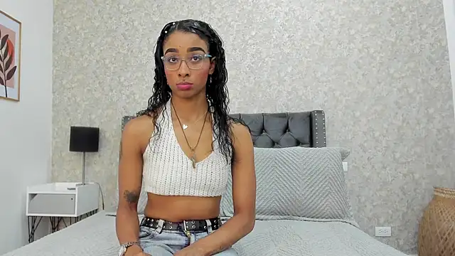 Snapshot of Cataleya_Wayne chatting on October 2025 07:23:01 PM Cataleya Wayne online show from October 2025 07:23:01 PM