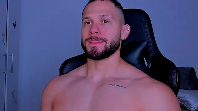 andrewcorey1 online show from September 2025 02:00:02 PM