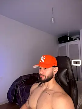 andrewcorey1 online show from October 2025 05:40:01 AM