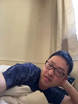 Snapshot of shin0689 chatting on May 2026 11:45:02 PM shin0689 online show from May 2026 11:45:02 PM