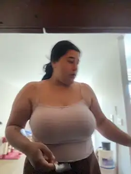 Snapshot of Tokio_Sakura chatting on January 2026 04:23:02 PM Tokio Sakura online show from January 2026 04:23:02 PM