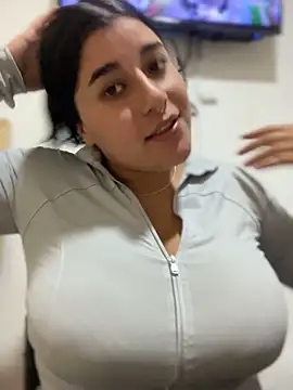 Snapshot of Tokio_Sakura chatting on February 2026 09:07:01 PM Tokio Sakura online show from February 2026 09:07:01 PM