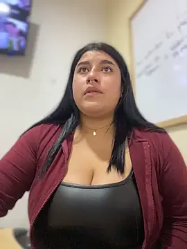 Snapshot of Tokio_Sakura chatting on February 2026 05:43:01 PM Tokio Sakura online show from February 2026 05:43:01 PM