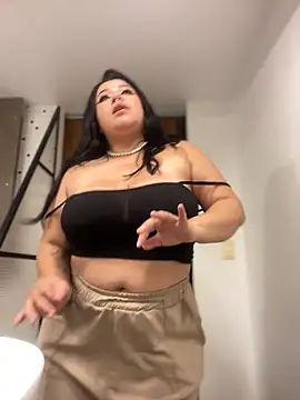 Snapshot of Tokio_Sakura chatting on February 2026 01:57:02 AM Tokio Sakura online show from February 2026 01:57:02 AM