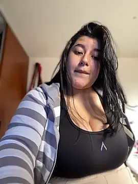 Snapshot of Tokio_Sakura chatting on April 2026 03:47:02 PM Tokio Sakura online show from April 2026 03:47:02 PM